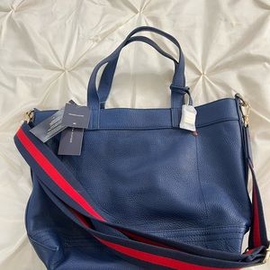 NEW WITH TAGS Tommy Hilfiger bag